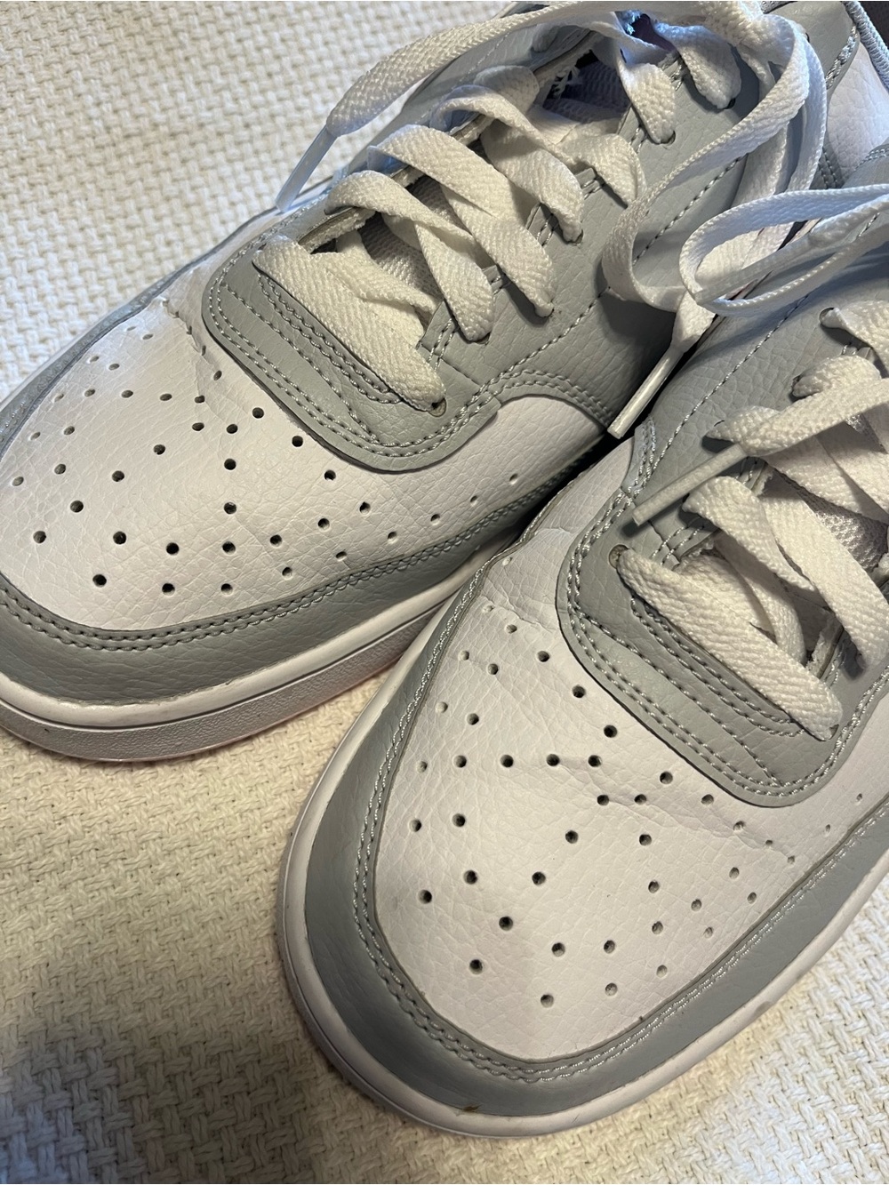 Nike Low-Top Sneakers in White, Light Gray & Pale Pink - Picture 2 of 7